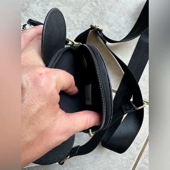 Disney Mickey Mouse Women's White Handbag With Removable Coin Purse - Picture 13 of 15